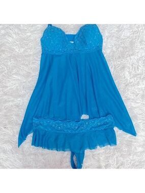 Victoria’s Secret shimmer waterfall Blue Lace Women's Intimate cami & thong set
